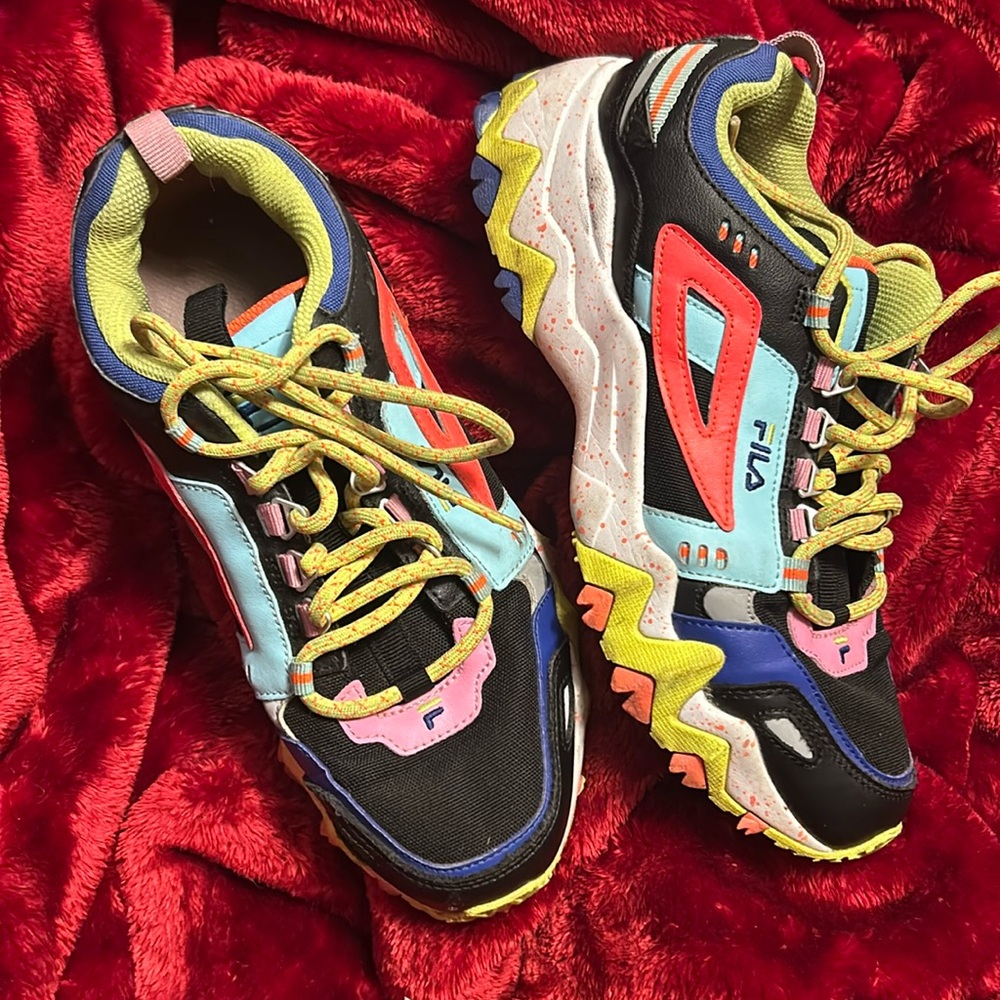 Fila - Picture 2 of 3